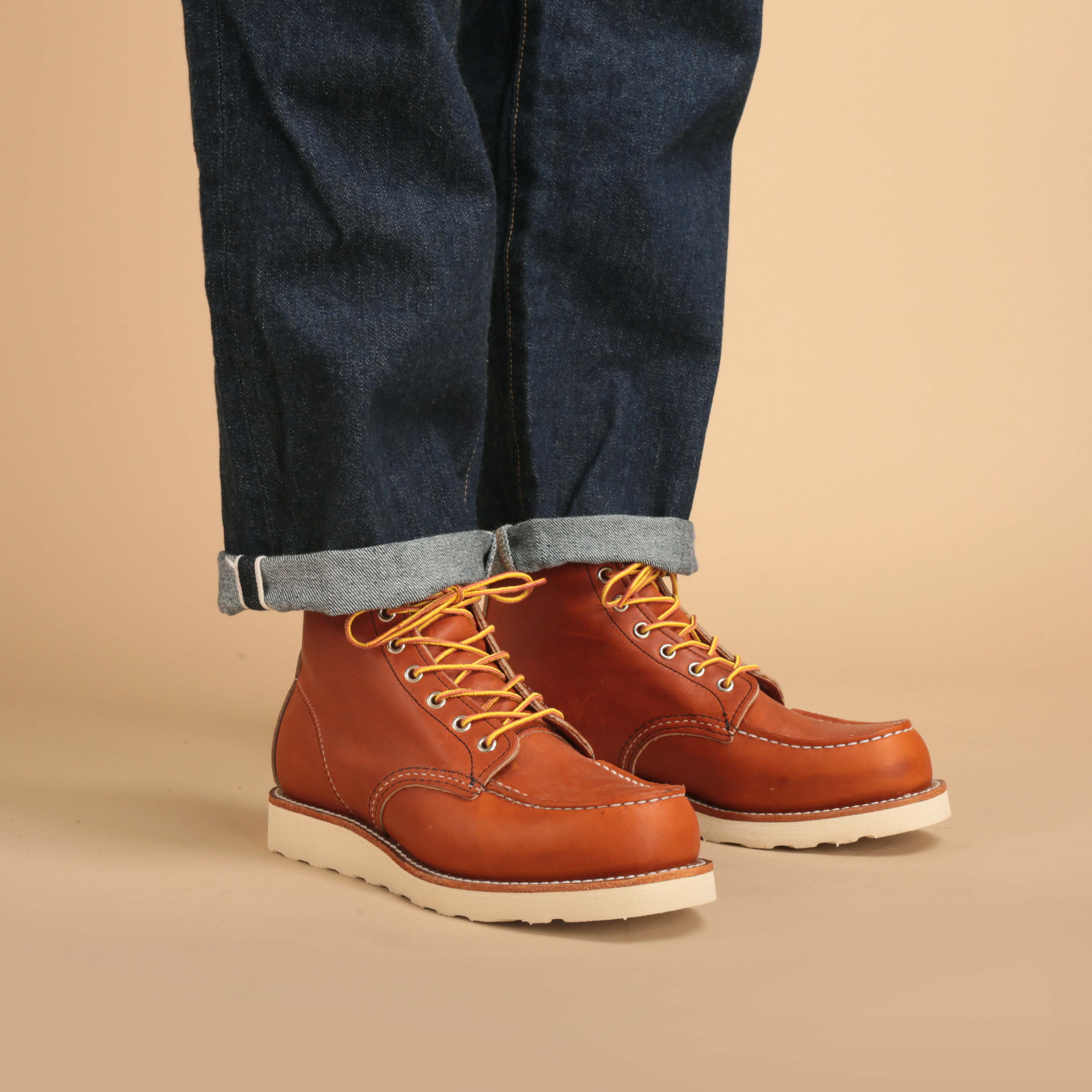 RED WING SHOES Classic Moc Toe 875