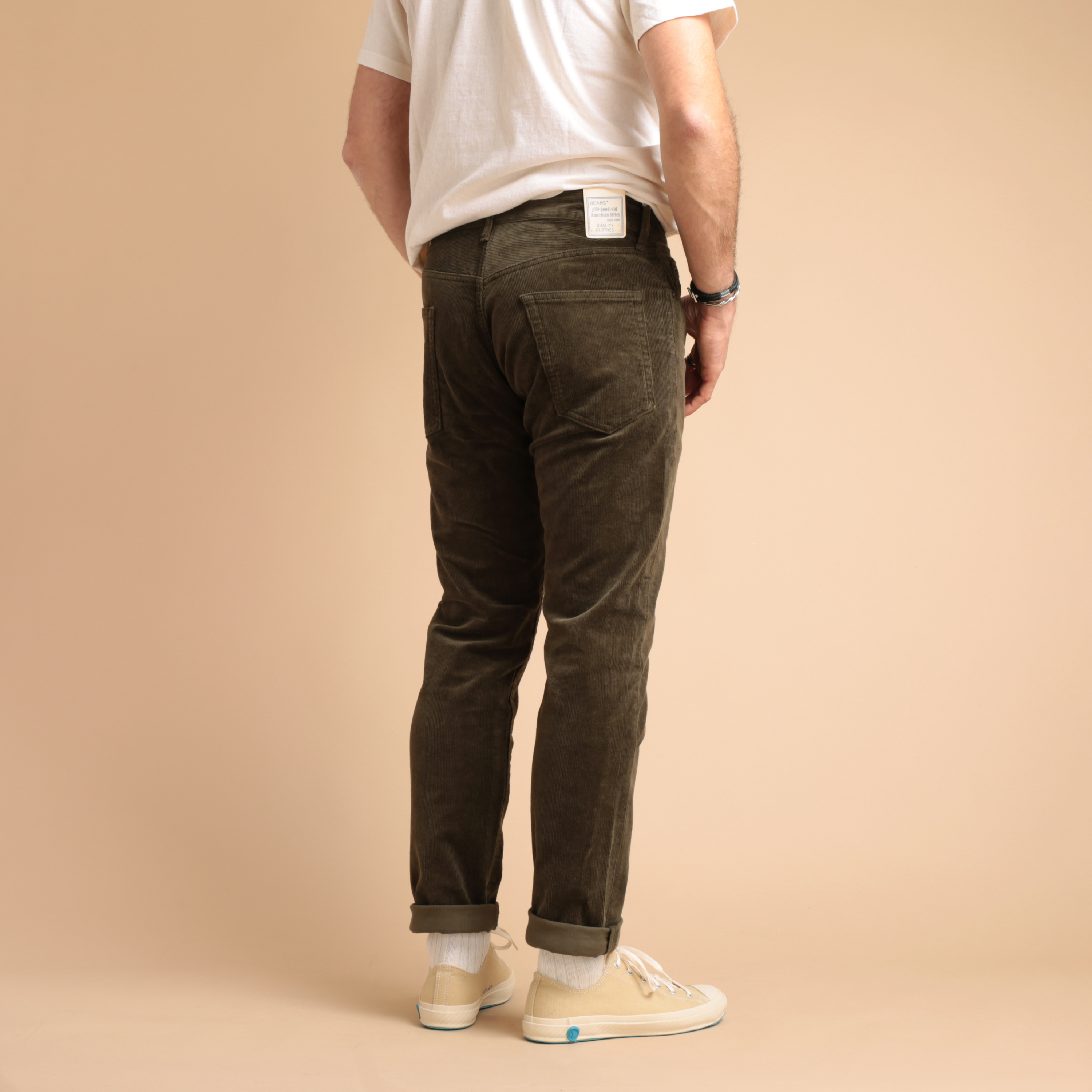 BEAMS PLUS Pocket Tapered Corduroy Olive