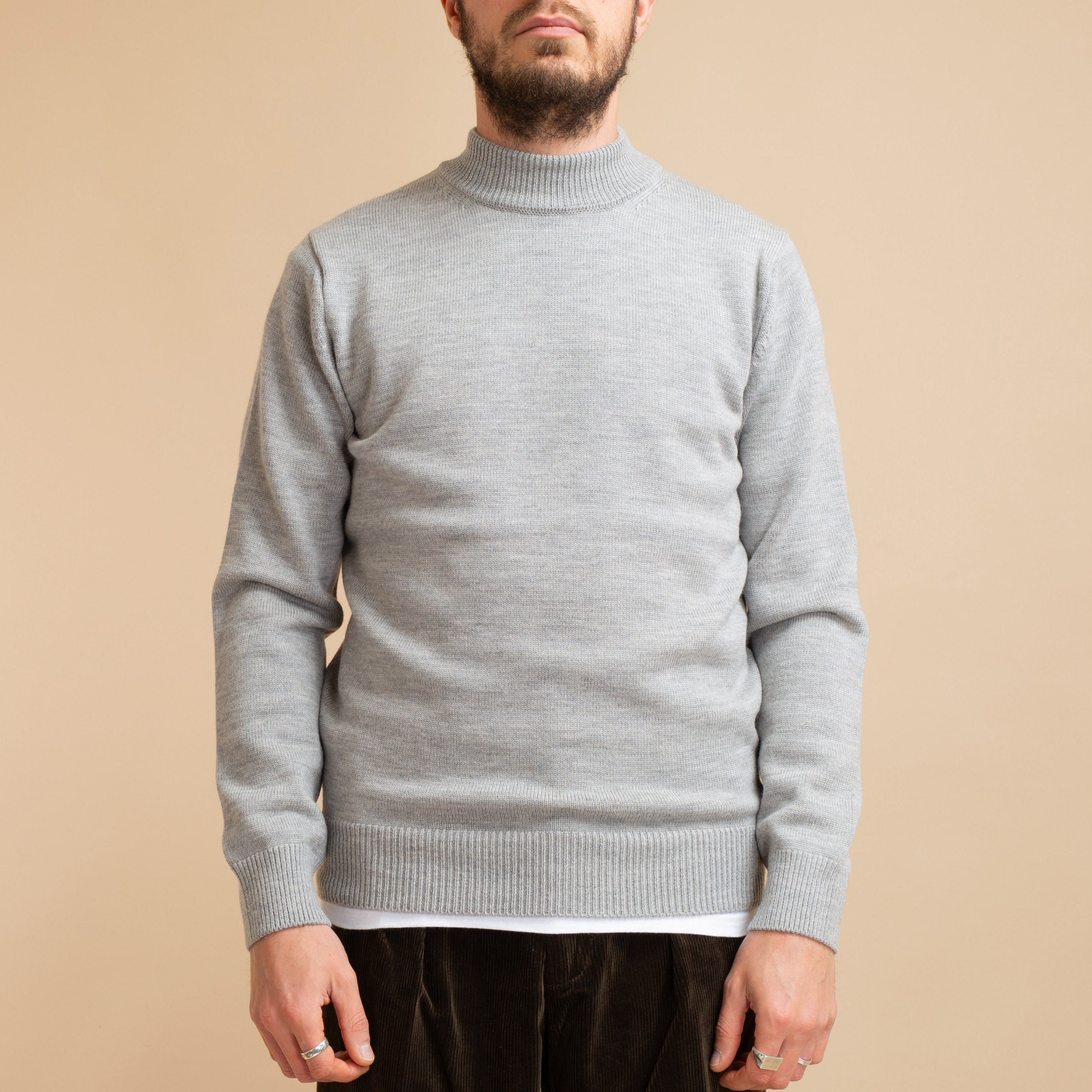 MOONCASTLE / Light Gray Wool Turtleneck Sweater
