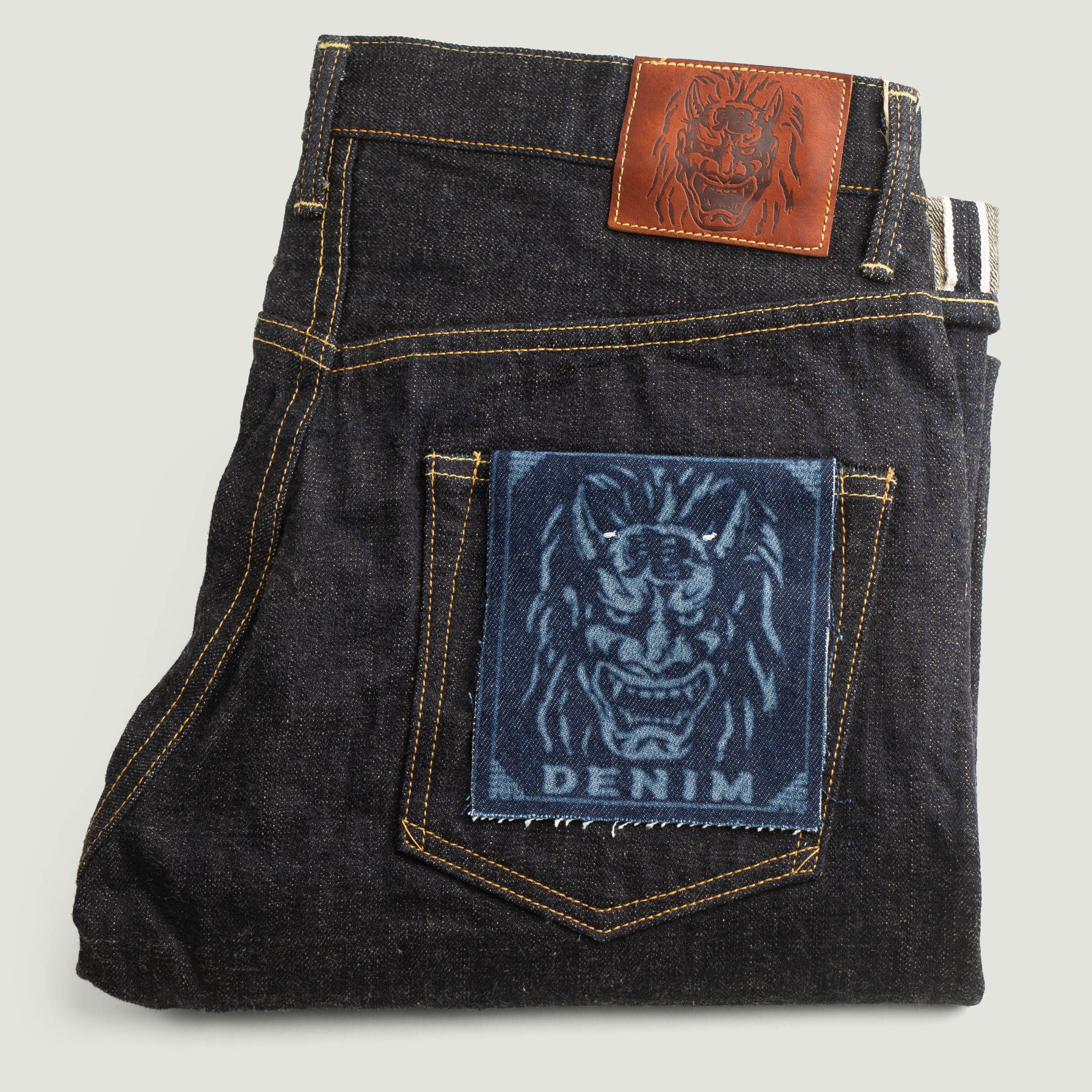 人気の贈り物が ONI DENIM / 200-14KBE 14oz Indigo x Beige Wide Straight ピンズ・ピンバッジ・缶バッジ