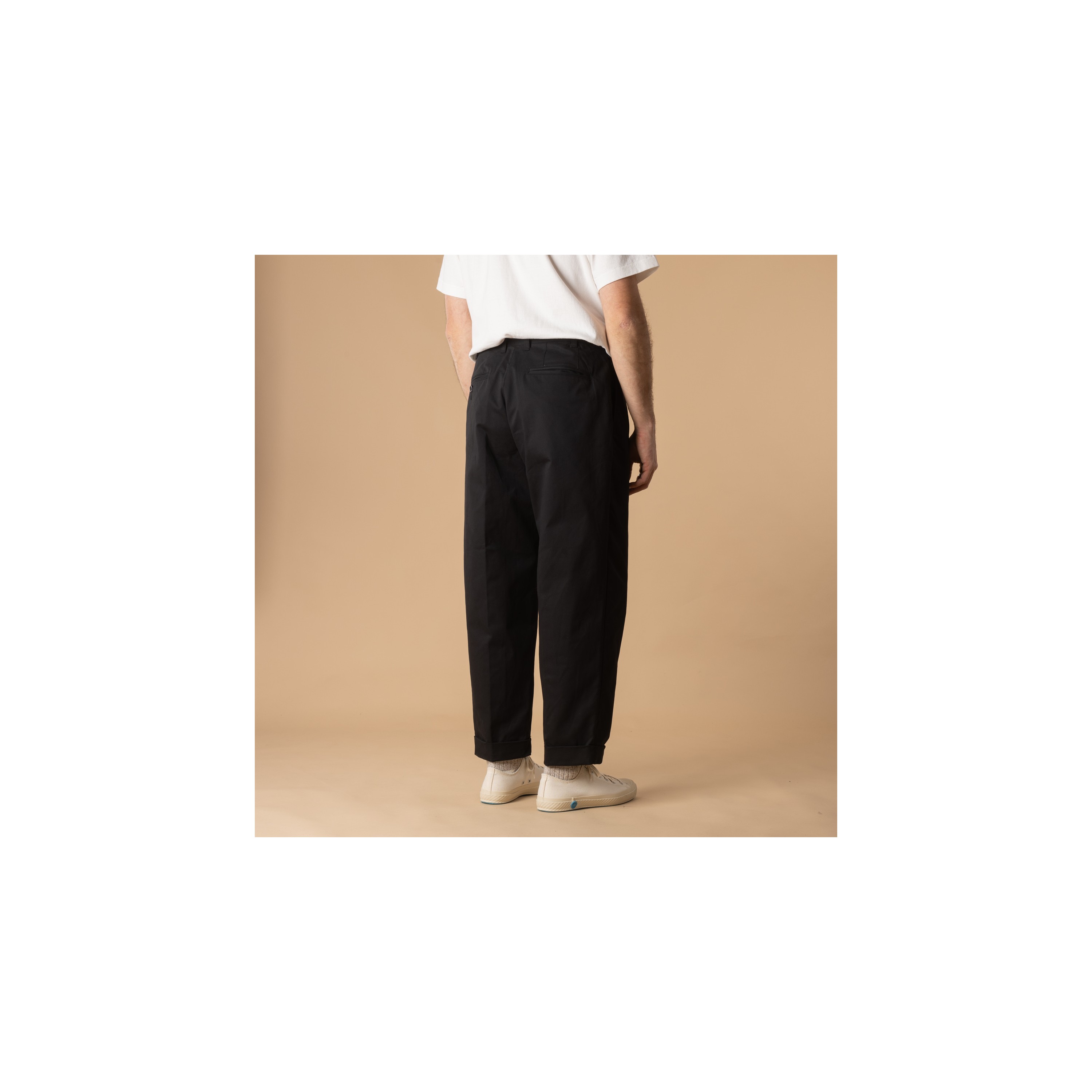 BEAMS PLUS 2 Pleats Twill（チノ） ブラック Sサイズ