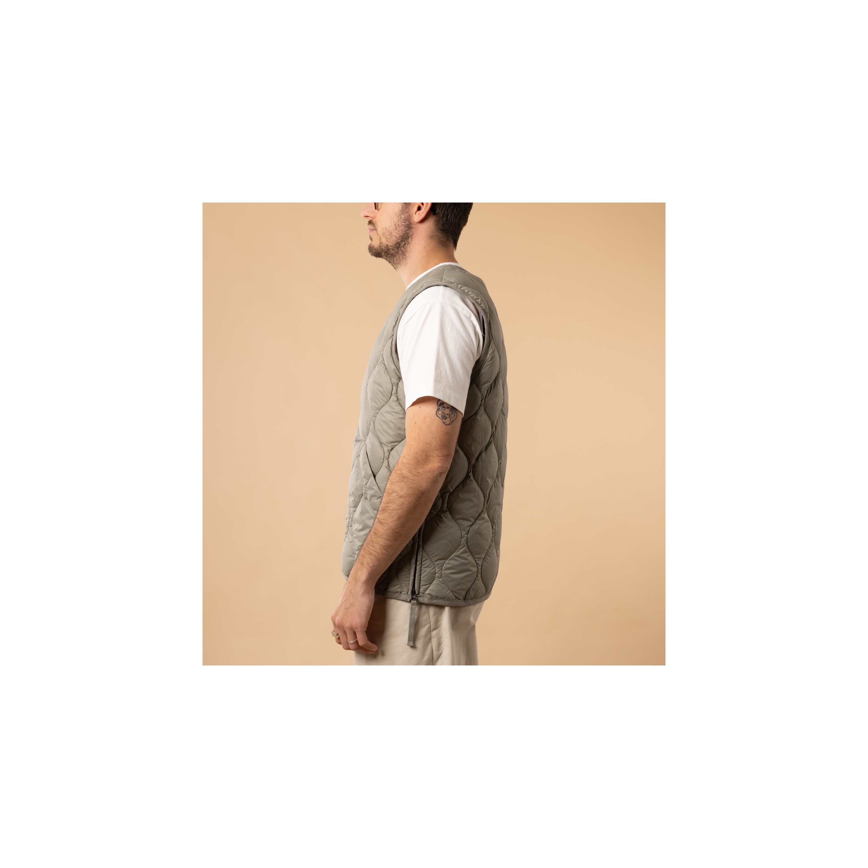 TAION / Military V-Neck W-Zip Down Vest in Dark Sage Green