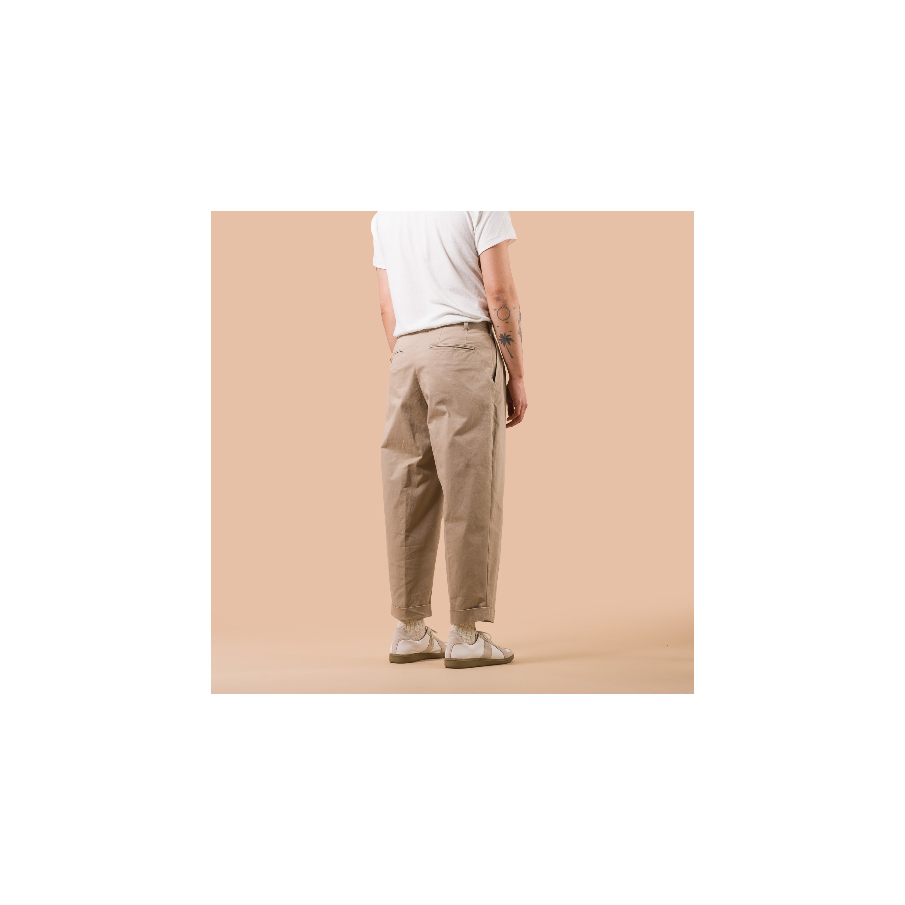 BEAMS PLUS / 2 Pleats Twill Trousers Khaki