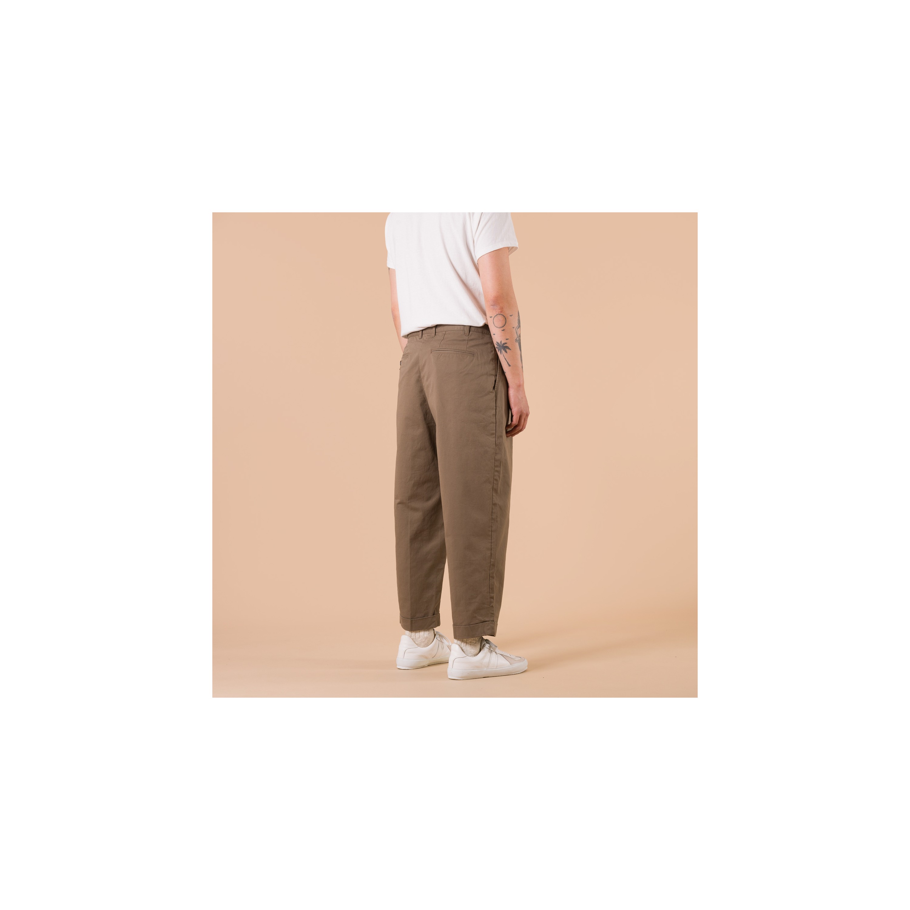 BEAMS PLUS / 2 Pleats Twill Trousers Olive